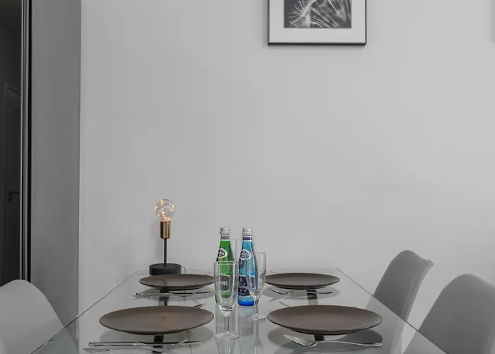 Corazziego 4 By Nyx Apart Hotel